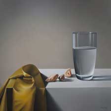 Antonio Sobarzo, «Vaso de agua con tela amarilla», óleo sobre lino, 2013.